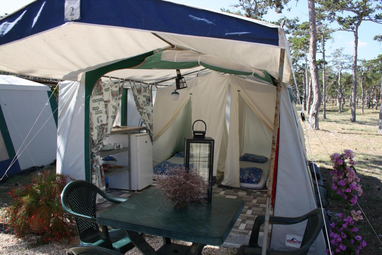 ホテル Camping Planik Ražanac エクステリア 写真