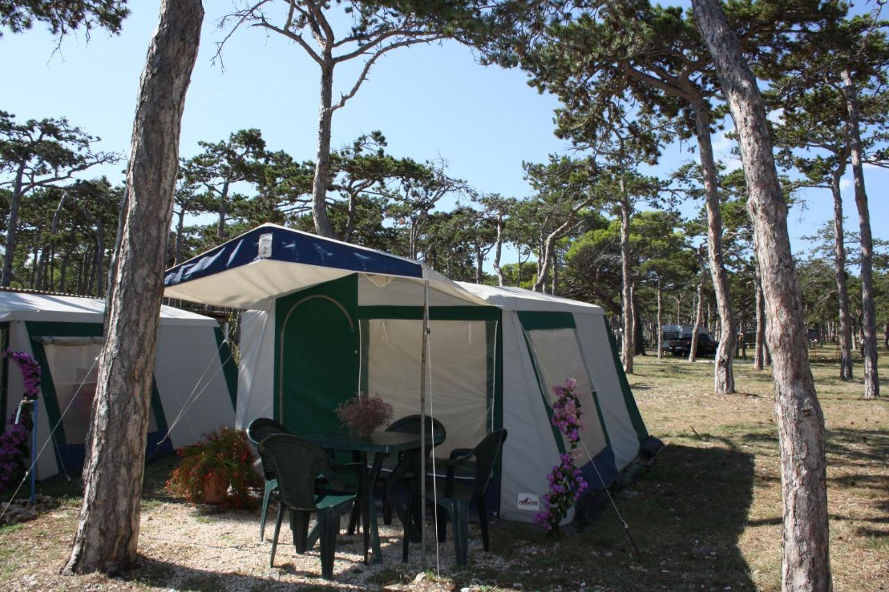 ホテル Camping Planik Ražanac エクステリア 写真