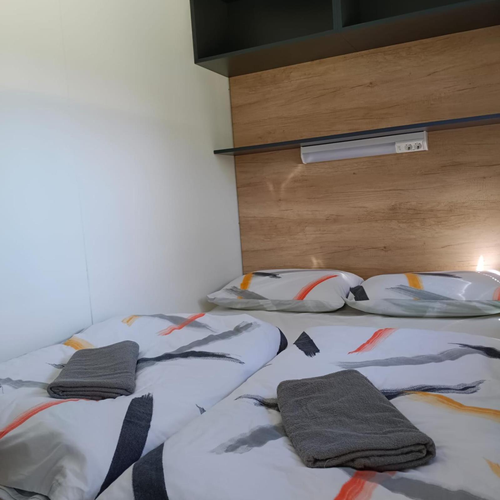 ホテル Camping Planik Ražanac エクステリア 写真