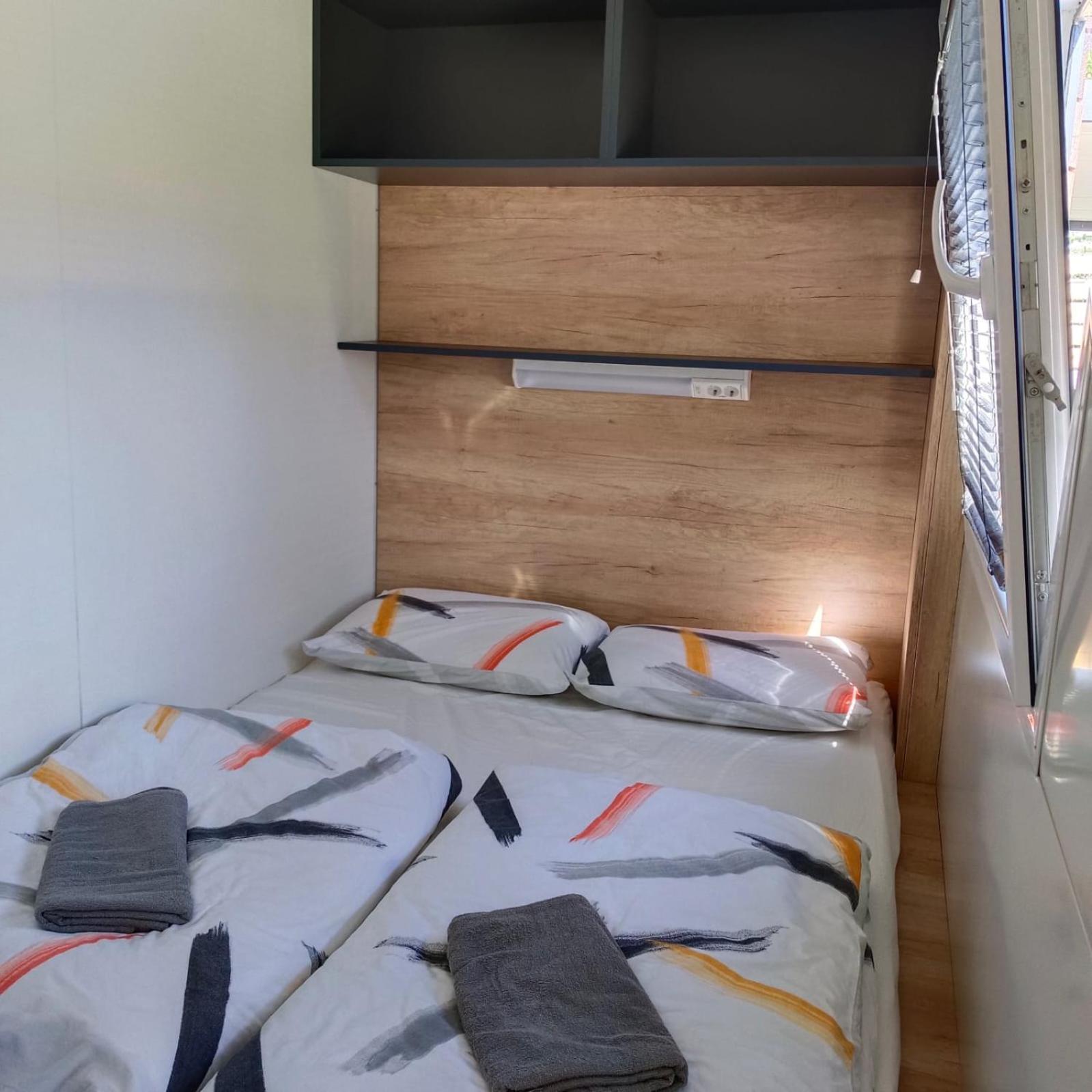 ホテル Camping Planik Ražanac エクステリア 写真